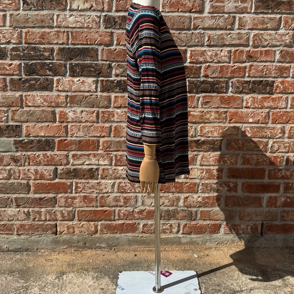 Dana Buchman multicolored striped long sleeve v-neck top / M/Excellent condition - Picture 10 of 15